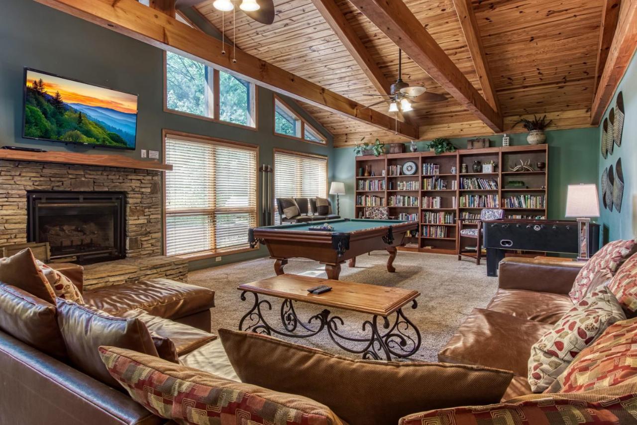 Mountain Lake Lodge, Hot Tub, Theater Room, 1089 Free Tickets Each Paid Day, Dollywood And More Sevierville Exterior foto