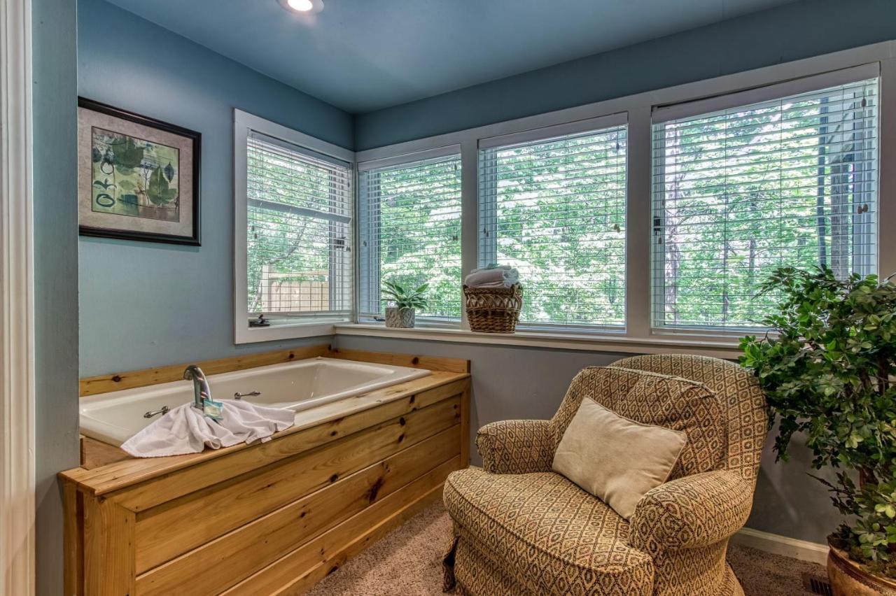 Mountain Lake Lodge, Hot Tub, Theater Room, 1089 Free Tickets Each Paid Day, Dollywood And More Sevierville Exterior foto