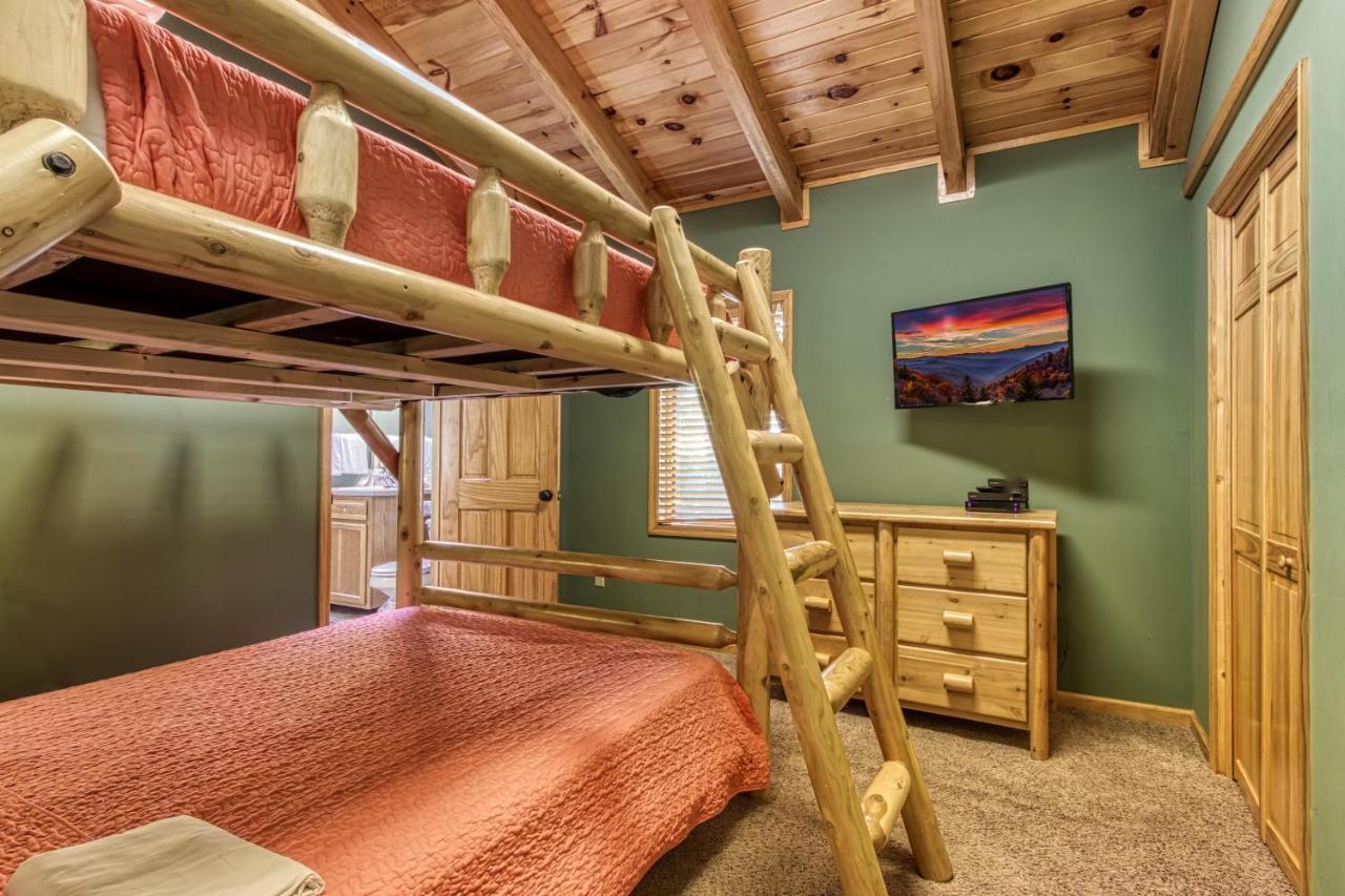 Mountain Lake Lodge, Hot Tub, Theater Room, 1089 Free Tickets Each Paid Day, Dollywood And More Sevierville Exterior foto